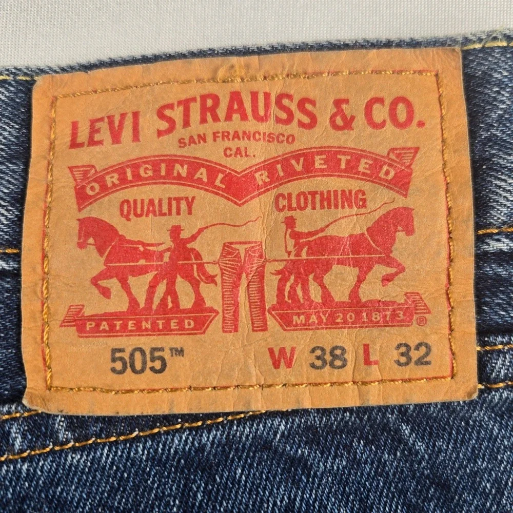 Levi's‎ 505 Regular Fit Jeans Men's 38x32 Dark Wash Blue Straight Leg Zipper